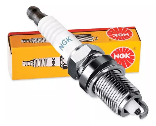 Vela Honda/ Haojue/ Yamaha Titan 125 02/08 Cb 300 Chopper 150 Xt600 NGK DPR8EA9